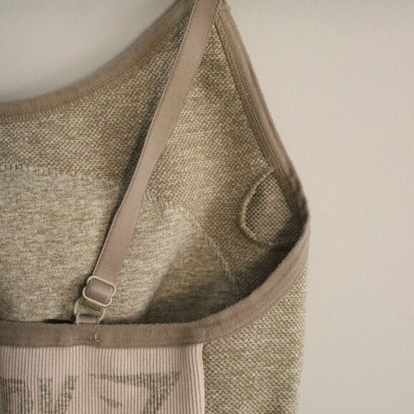 Gymshark Women's Grey Stretch Adjustable Straps Activewear Sports Bra - Picture 8 of 9